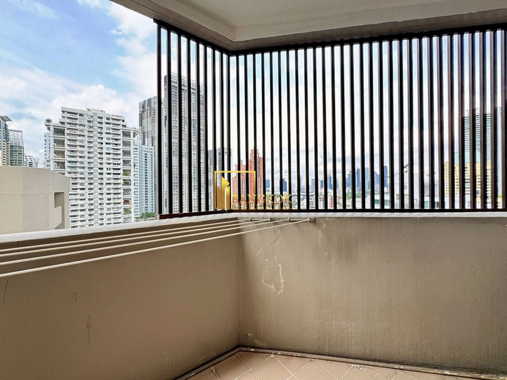 picture Expansive 3 Bedroom Duplex Apartment in Phrom Phong Area - BR21310AP - 35/51
