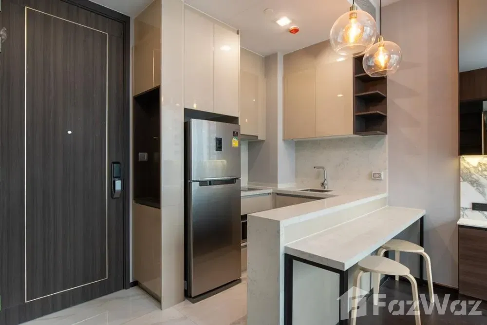 picture Luxurious 1-Bedroom Condo with Large Balcony at LAVIQ 1973619 - 2/8