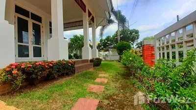 picture 2 Bedroom House for sale at Emerald Hill  5684756 - 2/78