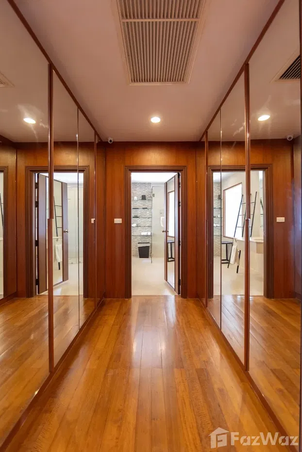 picture 4 Bedroom Villa in Laguna Links 1890819 - 14/60