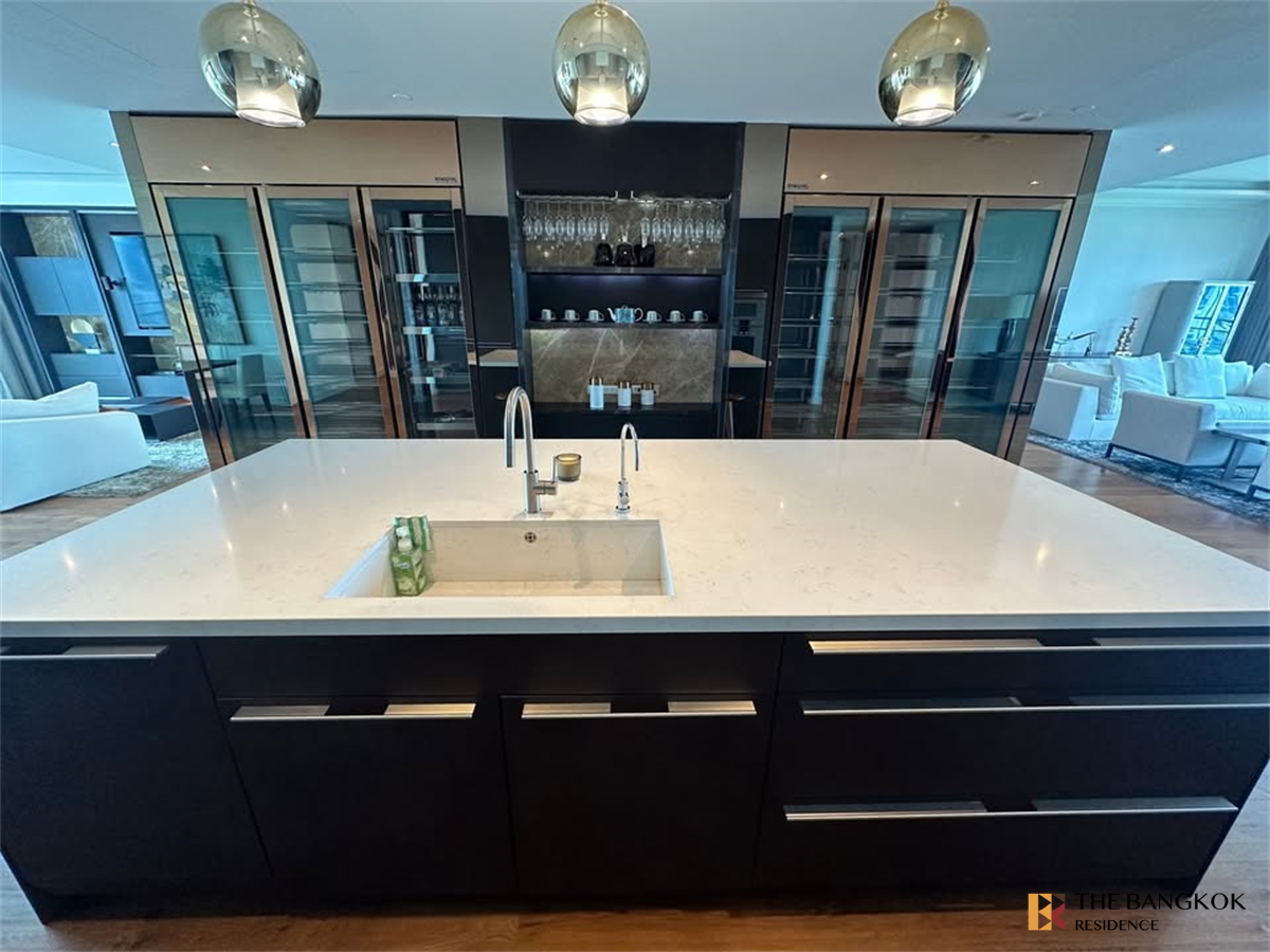 picture 185 Rajadamri Live the Luxury Style in a High-potential Location near BTS Ratchadamri - 9/10