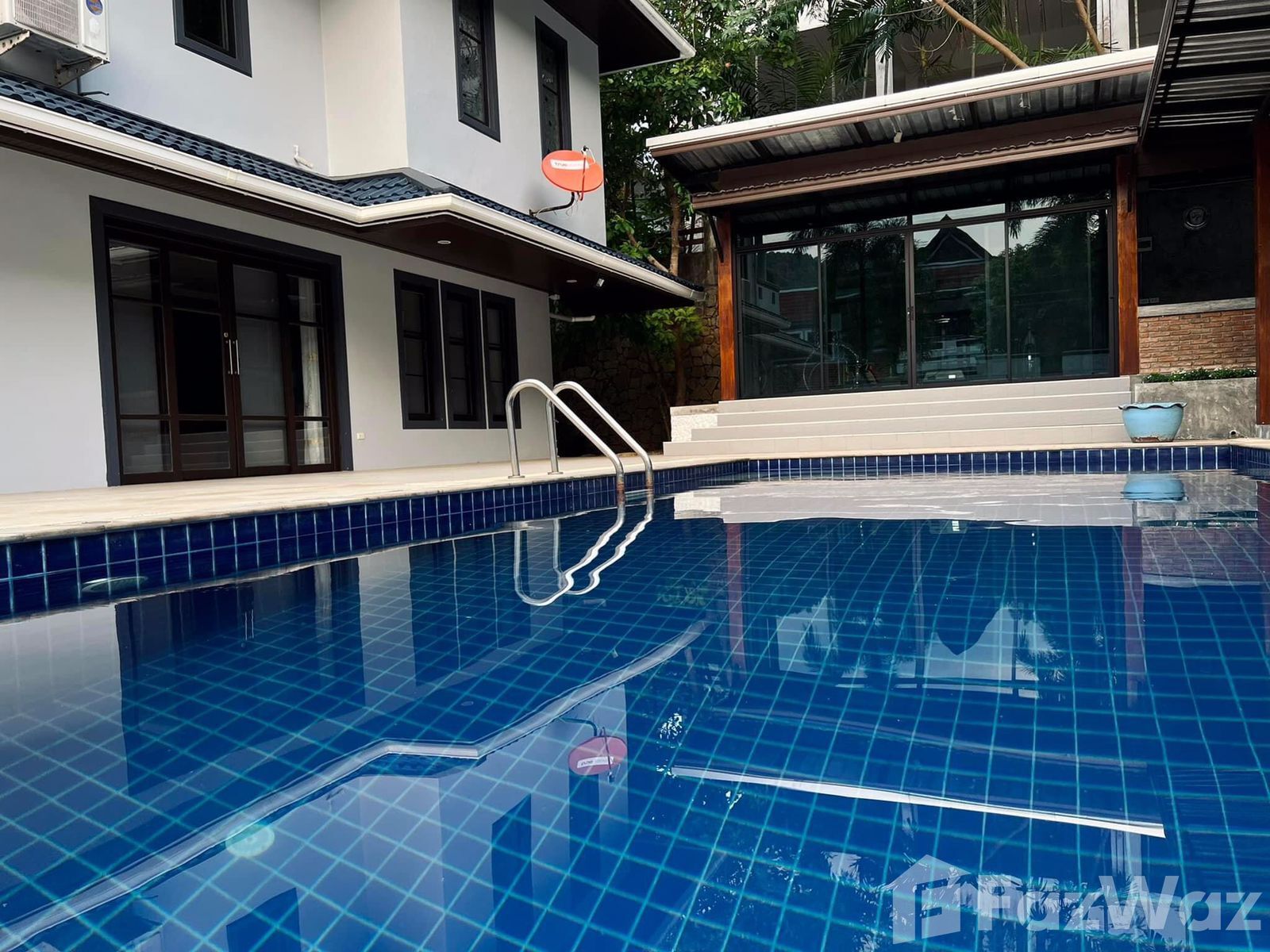 .Dont Rent a Room - Rent a Whole Villa! 1395040 - image 3