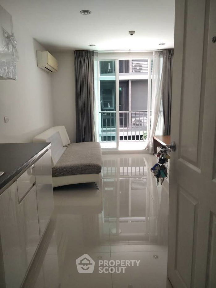 picture 1-BR Condo at Levo Ladphro 18 near MRT Lat Phrao (ID 2314693) - 2/9