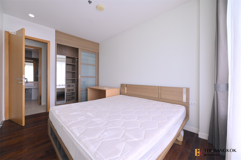 Circle Condominium  Condo in Great Location, Ready-to-move-in