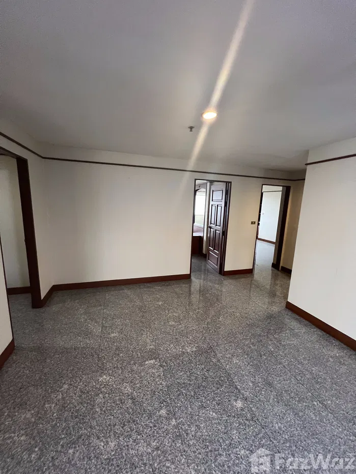 picture Spacious 4Bed condo for sale at Baan Suanpetch Sukhumvit 39 5371499 - 3/29