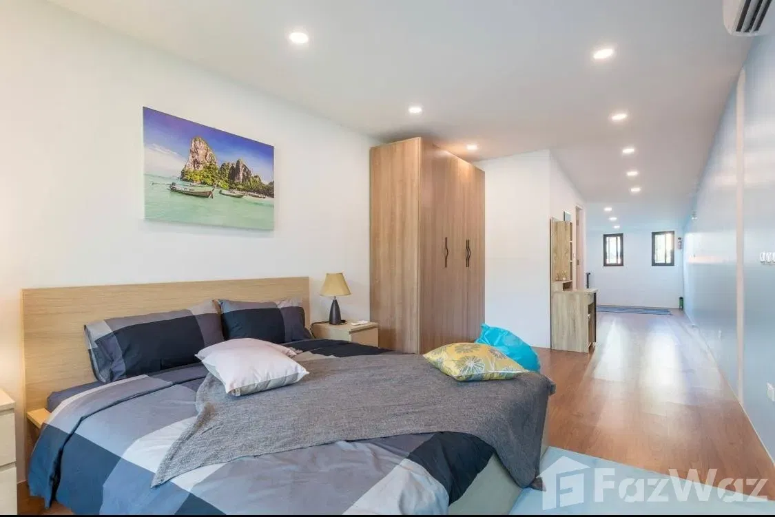 picture Luxury Khlong Toei Townhouse: Rent or Buy! 161644 - 14/18