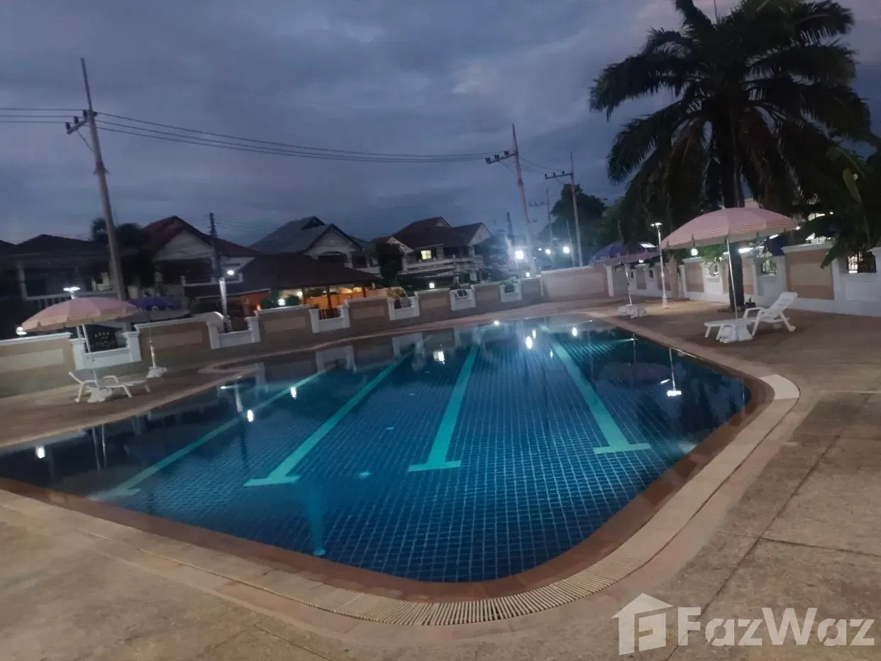 picture Clubhouse with Swimming Pool for Sale 5689711 - 3/10