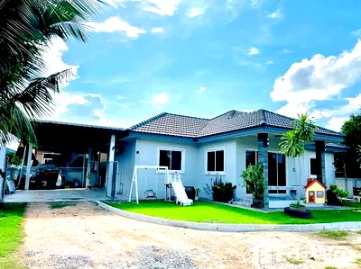 Houses for sale Asian University : 2 Bedroom House for sale in Huai Yai, Chon Buri  5689874