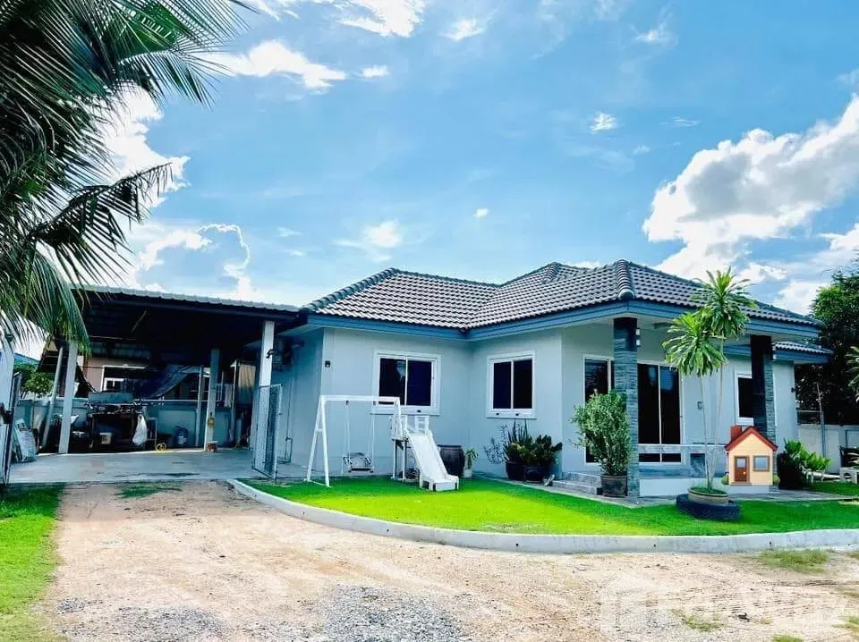 picture 2 Bedroom House for sale in Huai Yai, Chon Buri  5689874 - 1/7