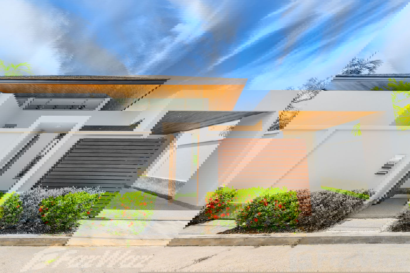 picture 3 Bedroom Villa for sale in Choeng Thale, Phuket  5672340 - 43/44