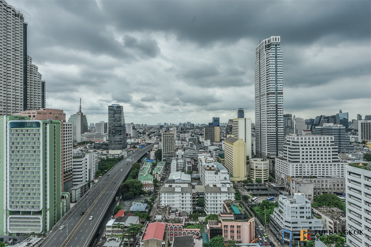 picture Book before anyone else Noble Revo Silom near BTS Surasak - 5/9