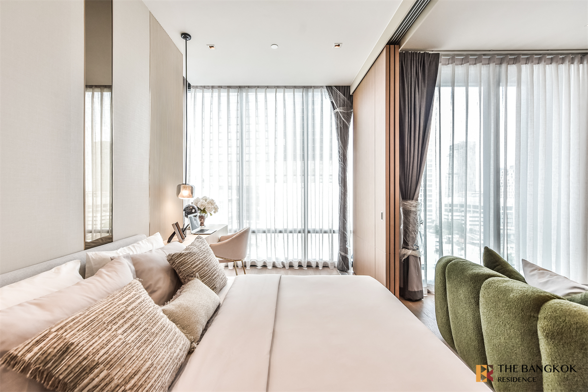 picture Ashton Silom near BTS Chong Nonsi Ideal City Living at a Great Price - 7/10
