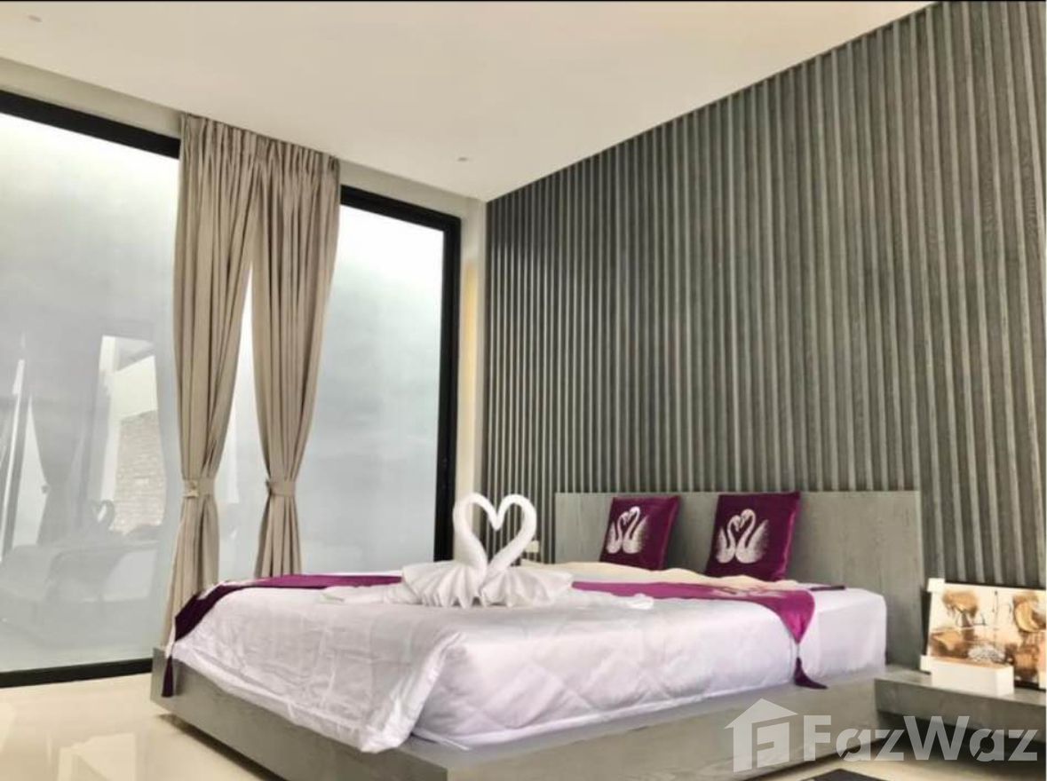 3 Bedroom Villa for rent in Rawai, Phuket  5608707