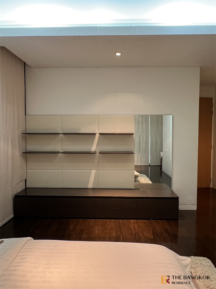 picture Luxurious Design, Elevated Atmosphere Domus 16,18 near BTS Asok - 9/10