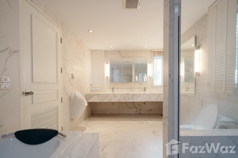 picture 4 Bedroom Townhouse for sale in Khlong Toei Nuea, Bangkok  5605767 - 12/16