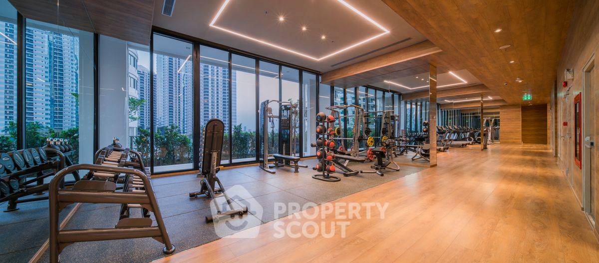 picture 3-BR Condo at Park Origin Phrom Phong near BTS Phrom Phong (ID 2314294) - 7/11