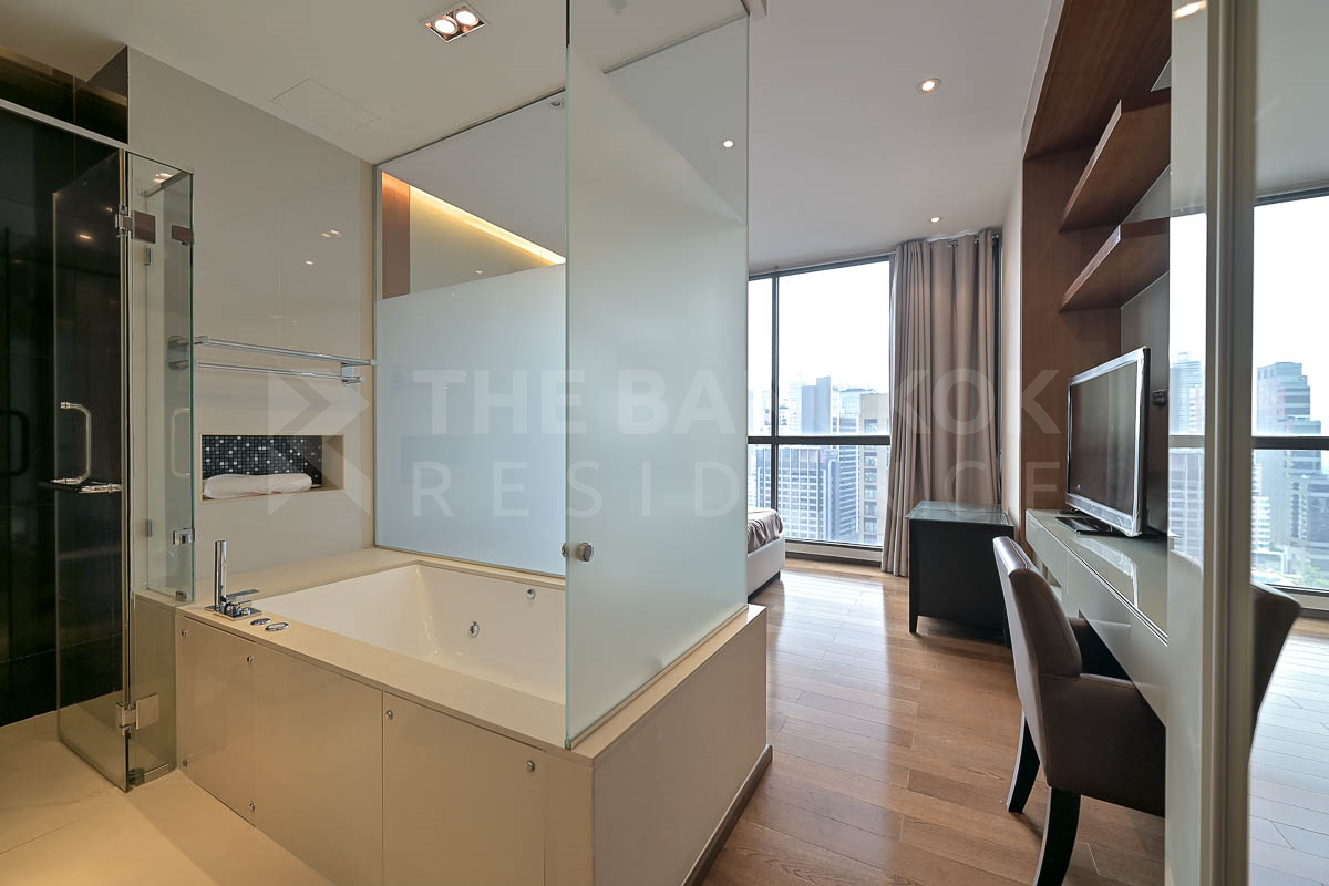 picture The Address Sukhumvit 28 Price better than expected!! near BTS Phrom Phong - 9/10