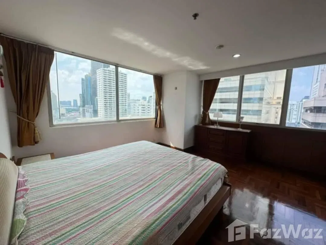 picture Asoke Place 5358348 - 8/15