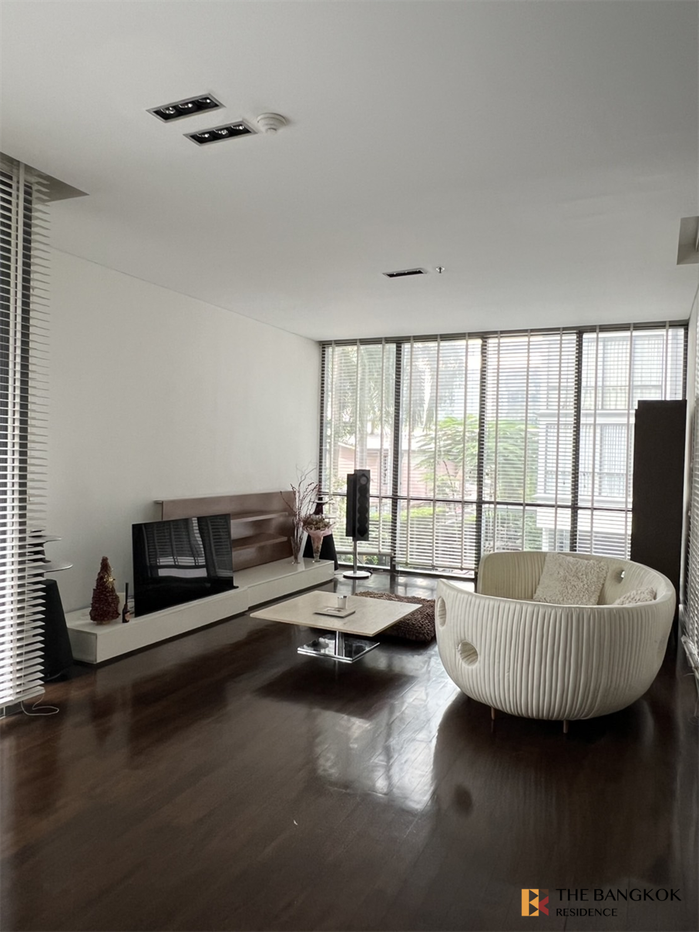 picture Luxurious Design, Elevated Atmosphere Domus 16,18 near BTS Asok - 2/10