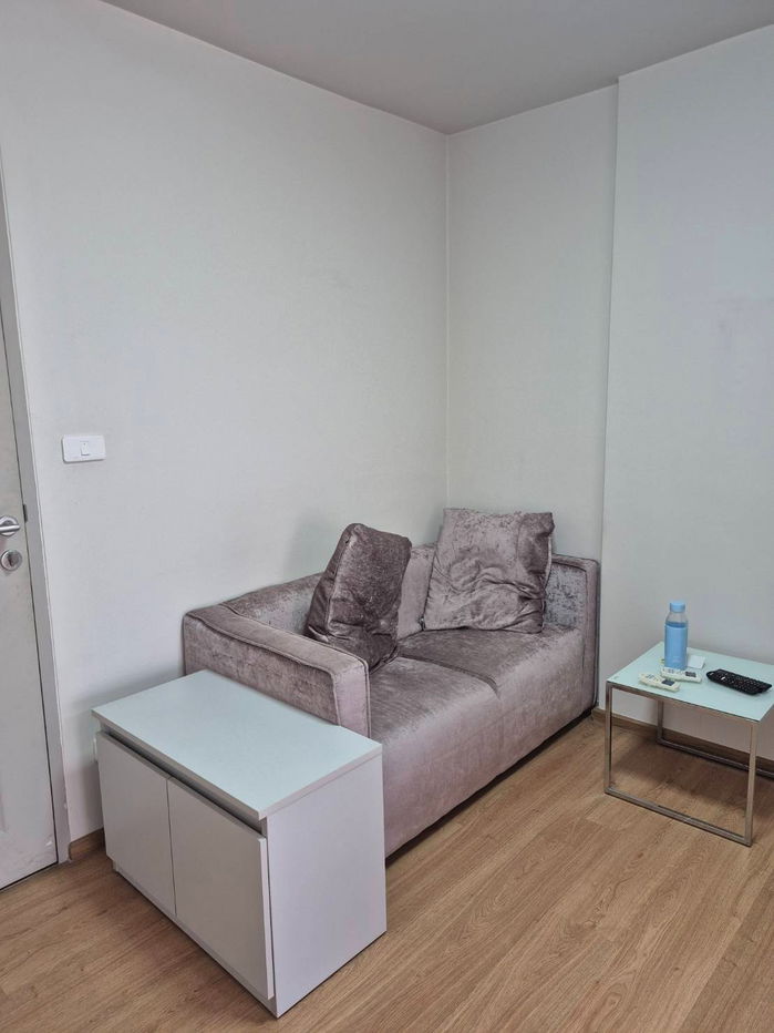 picture Condo for rent near Ramkhamhaeng University. Fully furnished and equipped. Just bring your belongings and move in. Spacious 30 sq m. - 4/8