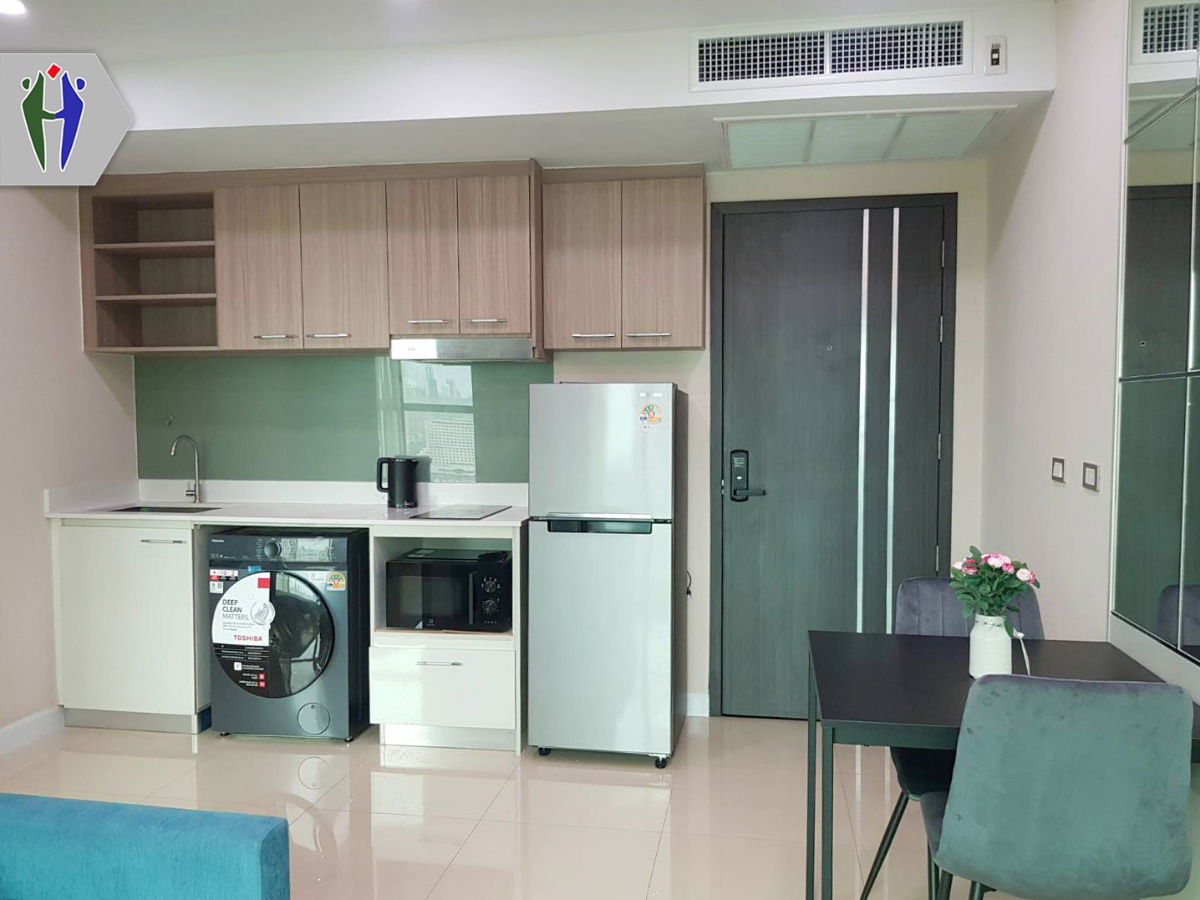 picture Condo for rent, Dusit Grand View , walk to the beach 5 minutes - 2/10