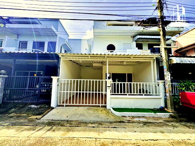 ทาวน์โฮม นนทบุรี : หมู่บ้านซื่อตรง (จันทรินทร์) ทำเลทองต้นซอยท่าอิฐ #ไทรม้า #ท่าอิฐ