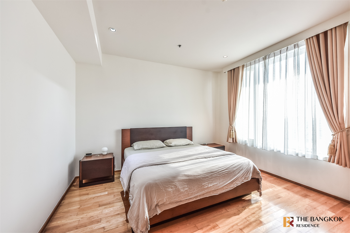 รูป คอนโด Luxury ราคาพิเศษ ดิ เอ็มไพร์ เพลส - รูปที่ 2/10