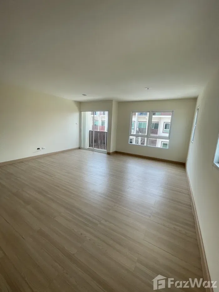 picture 3 Bedroom Townhouse for sale in Lat Krabang, Bangkok 5565251 - 9/19