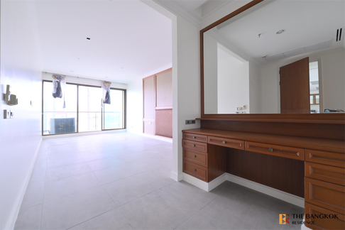 The Lakes near BTS Asok Hurry to book!! Unexpected value