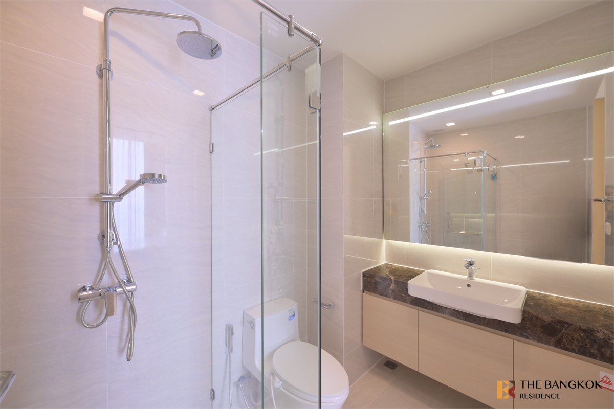 picture NOBLE STATE 39 Easy Start with a City Dweller Lifestyle near BTS Phrom Phong - 9/10
