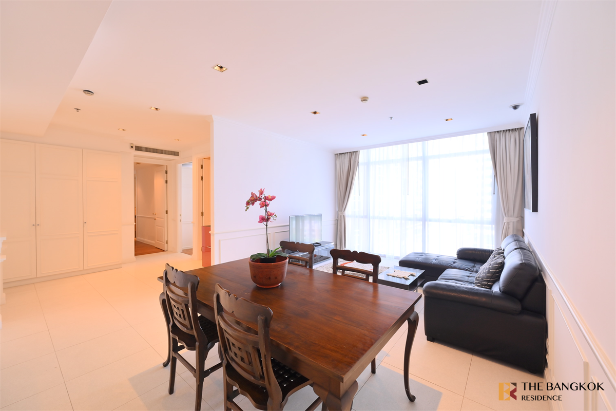 picture Athenee Residence Luxury Condo in Central City Location near BTS Phloen Chit - 1/10