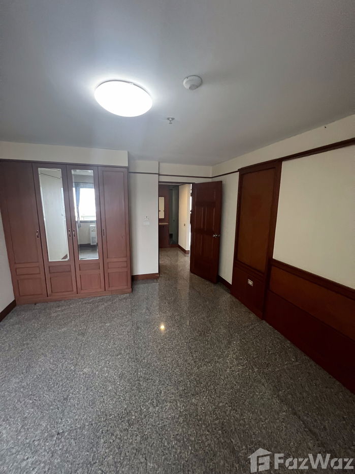 picture Spacious 4Bed condo for sale at Baan Suanpetch Sukhumvit 39 5371499 - 8/29