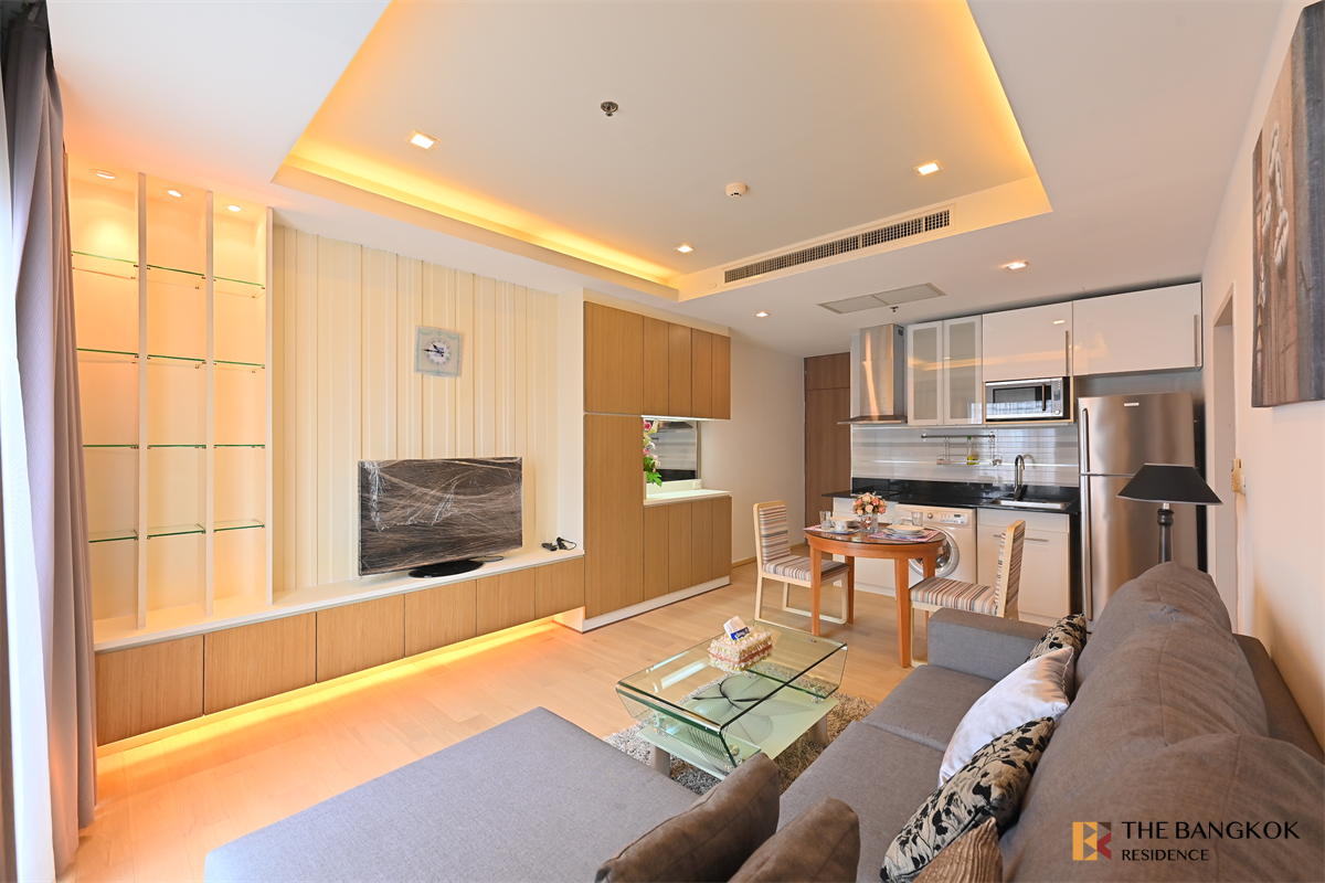 picture Noble Refine Move-in Ready, Just Bring Your Bags near BTS Phrom Phong - 5/10