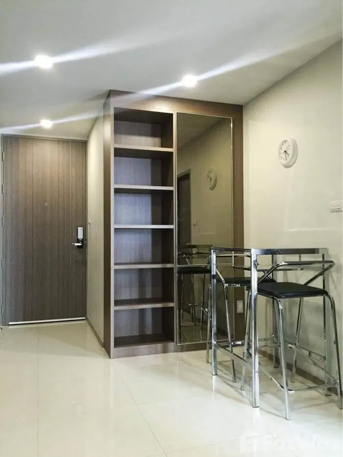 picture Quiet Building and Modern Design for Sale and Rent 1667994 - 8/15