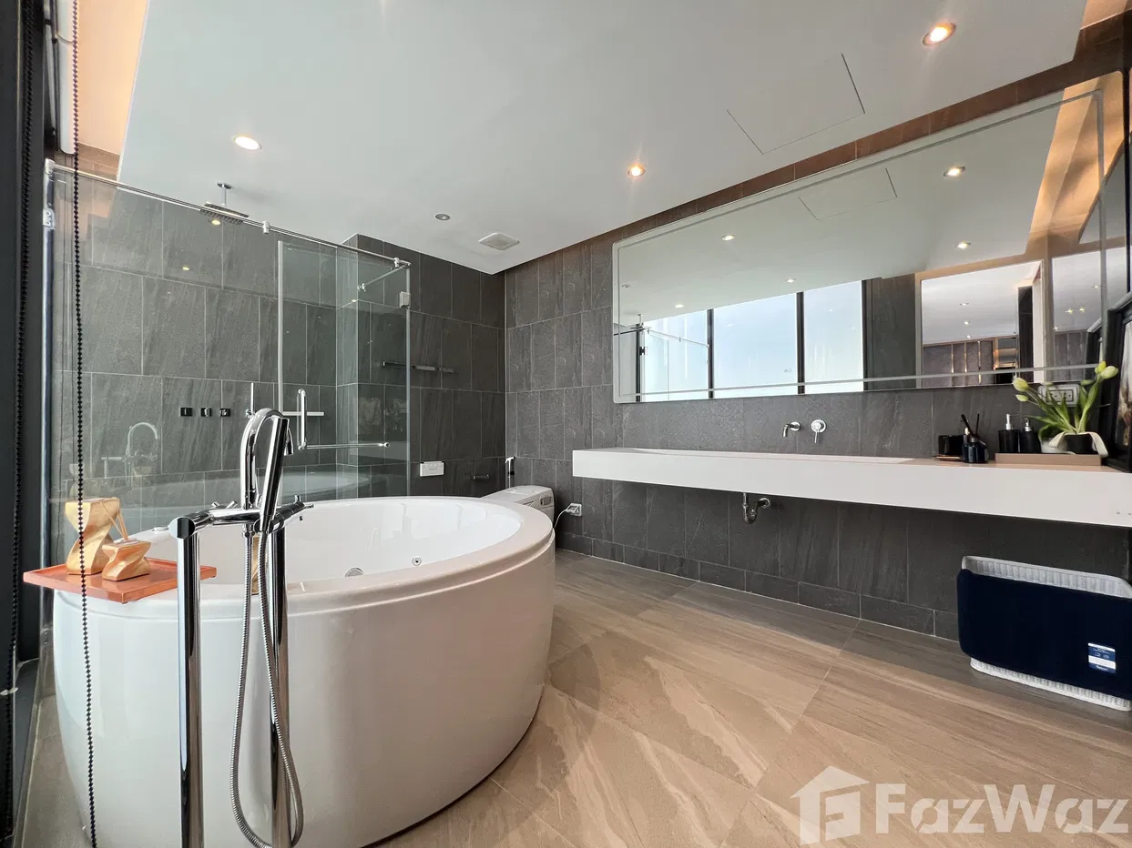 picture Luxury pool villa. Rooftop with elevato, private swimmiing. 5707497 - 66/92
