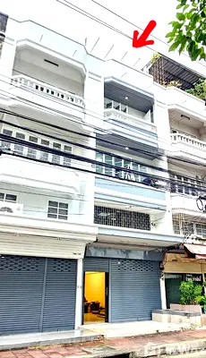 Townhouses for sale ถนนวิภาวดีรังสิต : 3 Bedroom Townhouse for sale in Thung Song Hong, Bangkok  5672239