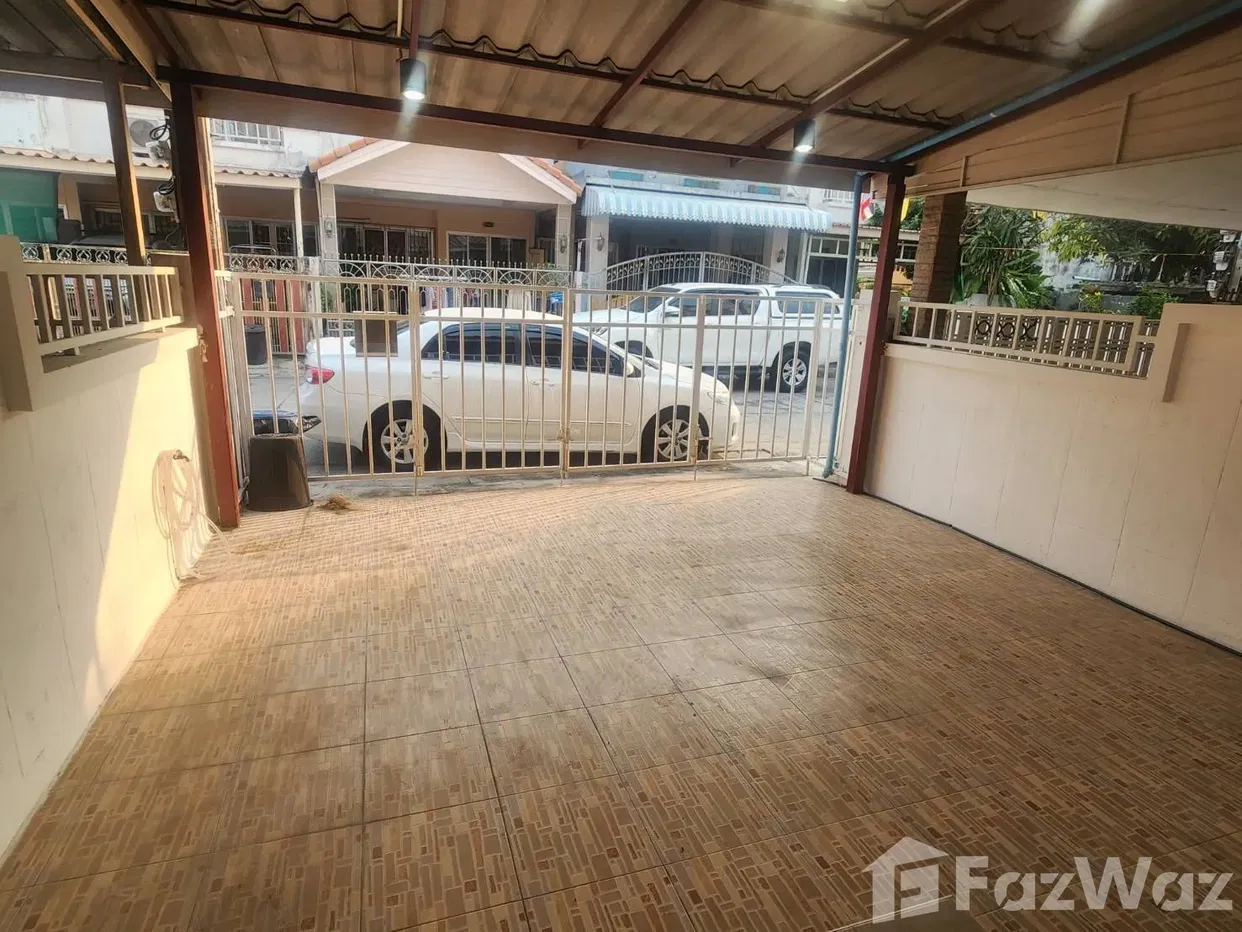 picture 3 Bedroom Townhouse for rent at Ratchathanee 7 1781436 - 3/6