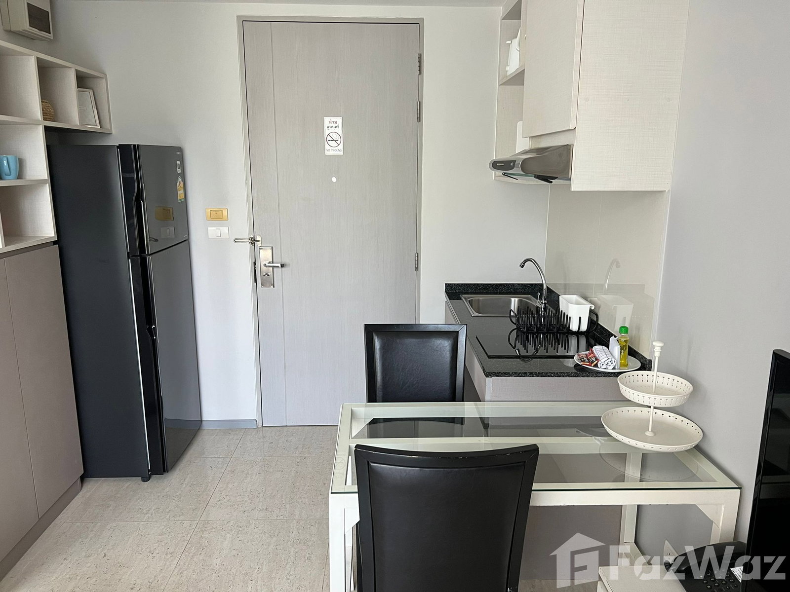 Immaculate Studio with Quality Fittings and Furniture  1222588 - image 3