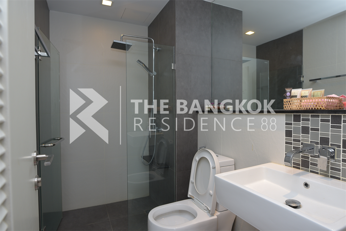 picture High-potential Location, Not as Expensive as You Think Urbano Absolute Sathon-Taksin near BTS Krung Thonburi - 5/10