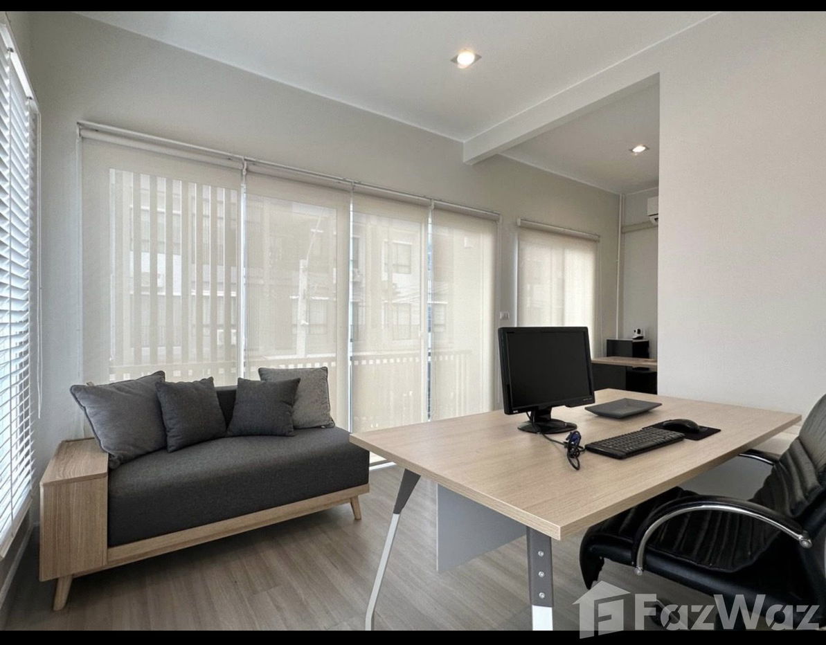 picture Townhome for Rent or Sale – Sammakorn Village, Watcharaphon 5661945 - 4/15