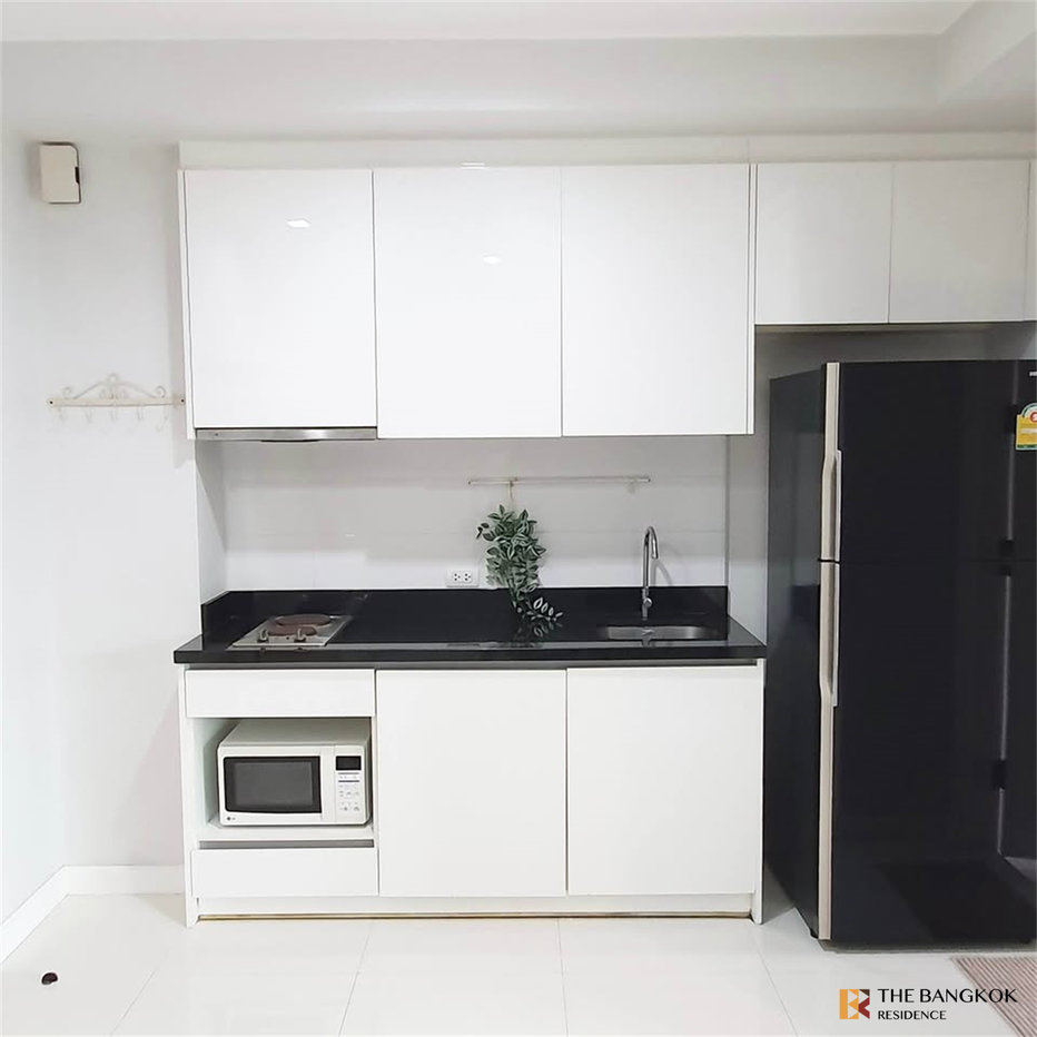 picture High-potential Location, Not as Expensive as You Think The Bloom Sukhumvit 71 near BTS Phra Khanong - 1/10
