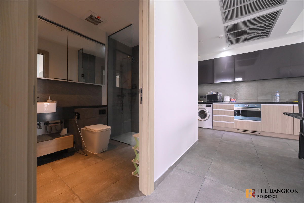 รูป  The Lofts Asoke ✨ ห้องสวย เฟอร์ครบ 🛋️ ใกล้ MRT เพชรบุรี  - รูปที่ 10/11