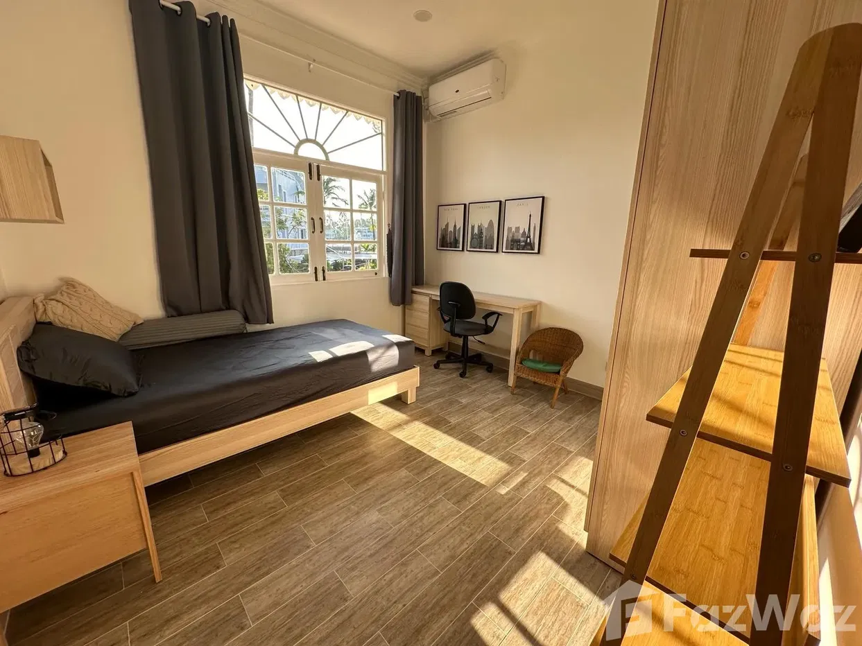 picture A beautiful 4-bedroom townhouse with a stunning lake view 5685493 - 29/35