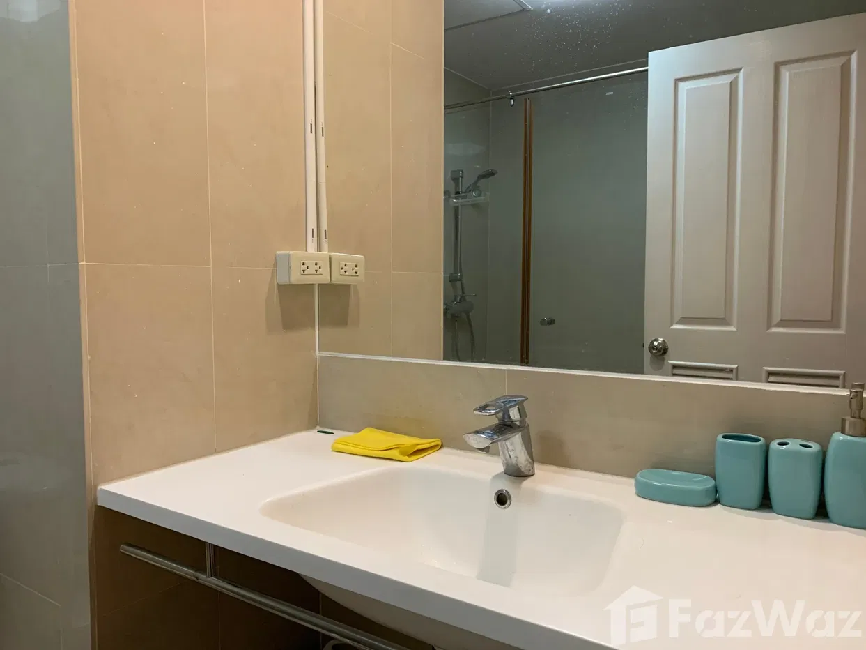 รูป Room for sale/rent , Taksin bridge & Chao Phraya river view. 5363238 - รูปที่ 6/17
