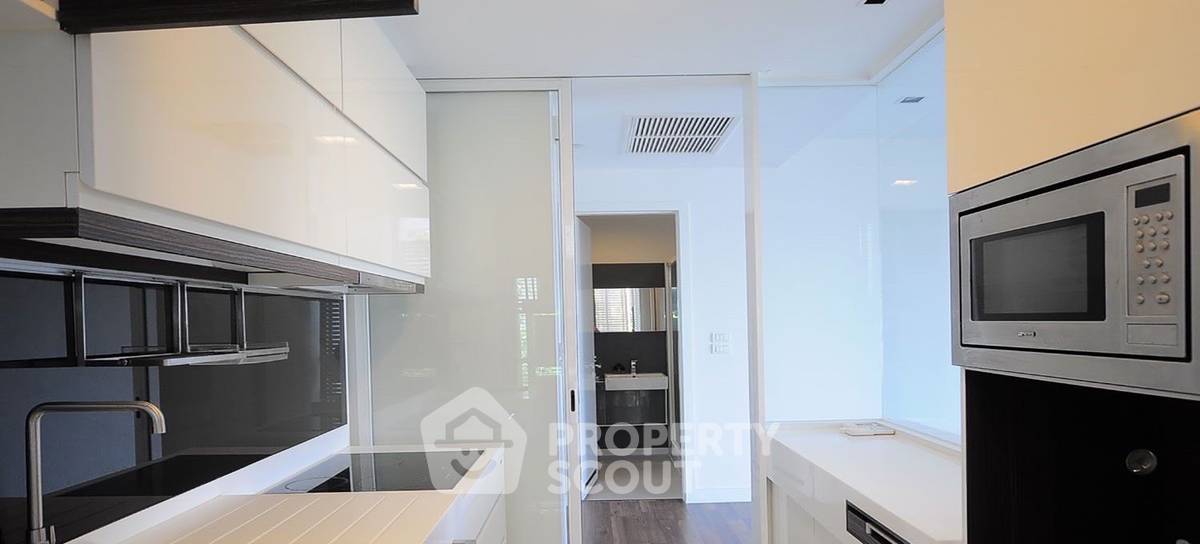picture 2-BR Condo at The Room Sukhumvit 62 near BTS Punnawithi (ID 828599) - 7/14