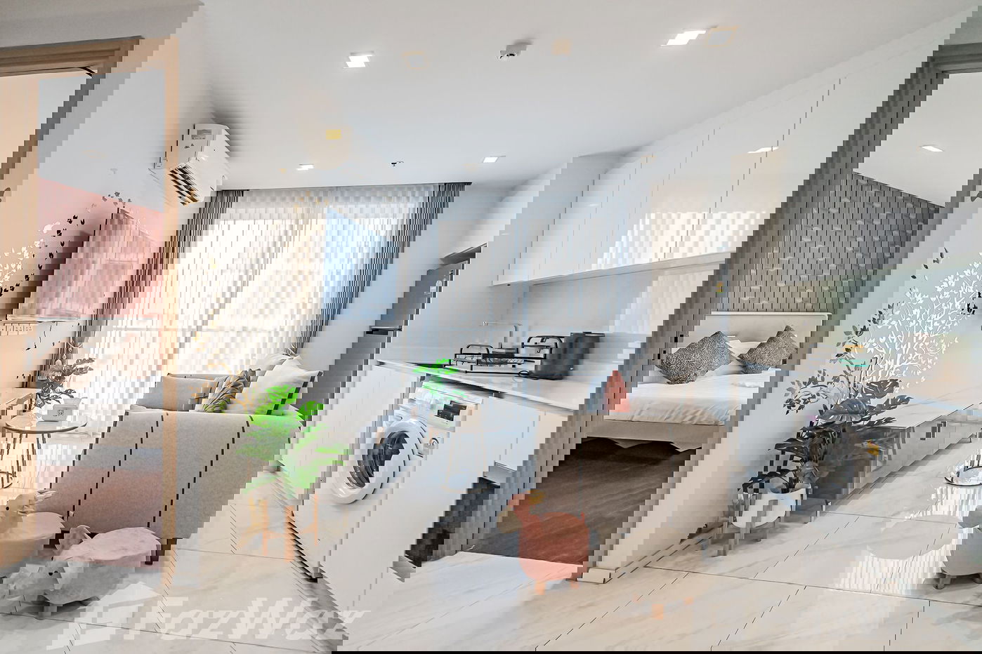 picture 1 Bedroom Condo for sale at Hyde Sukhumvit 11  1899412 - 2/13