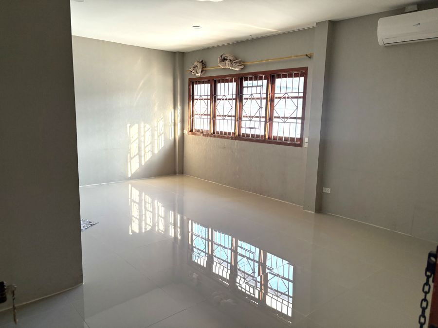 picture For Rent: House in Nonthaburi 1022 sqm (Khae Rai Area, near Ministry of Public Health) - 8/12