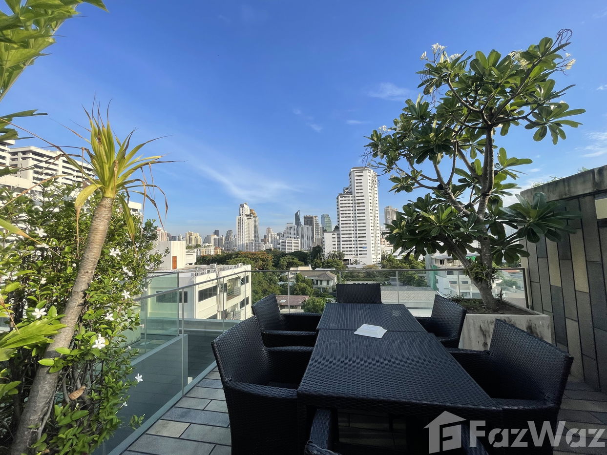 picture Three Bedrooms with Private Rooftop & Garden 1833896 - 30/34
