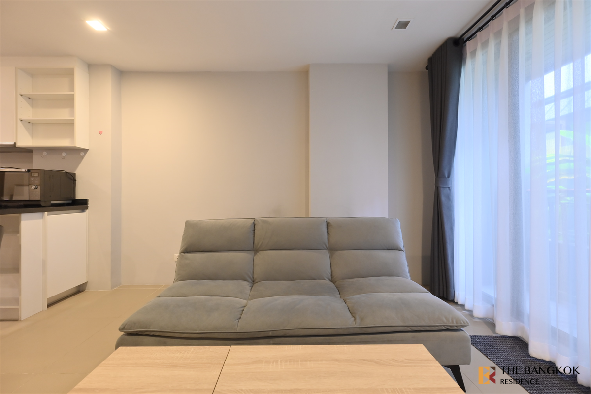 picture Location Near Employment, Surrounded by Lifestyles Mirage Sukhumvit 27 near MRT Sukhumvit Station - 9/10