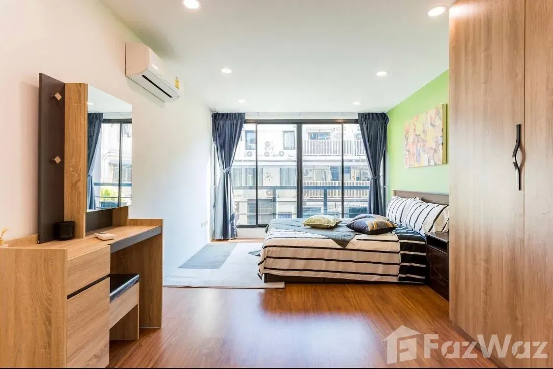 picture Discover Luxury in Khlong Toei: 3Br/3Ba Townhouse for Rent/Sale 161644 - 10/18